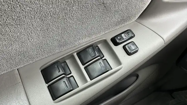 2005 Toyota Corolla 4DR SDN CE-LOW MAINTENANCE-CLEAN-AIR CONDITI - Photo 12