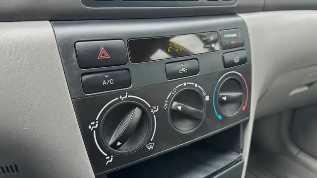 2005 Toyota Corolla 4DR SDN CE-LOW MAINTENANCE-CLEAN-AIR CONDITI - Photo 13