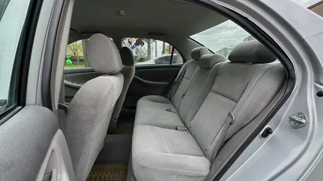 2005 Toyota Corolla 4DR SDN CE-LOW MAINTENANCE-CLEAN-AIR CONDITI - Photo 23