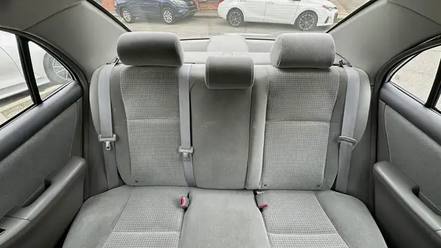 2005 Toyota Corolla 4DR SDN CE-LOW MAINTENANCE-CLEAN-AIR CONDITI - Photo 26