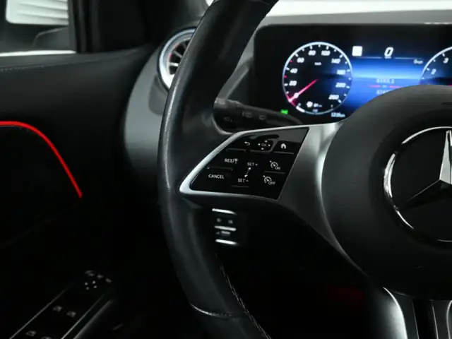 2024 Mercedes-Benz GLA 250 4MATIC No Accident Panoramic Roof Nav - Photo 14