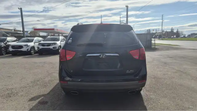 2008 Hyundai Veracruz GLS, RUNS GREAT, 2 SETS OF WHEELS, AS IS - Photo 4
