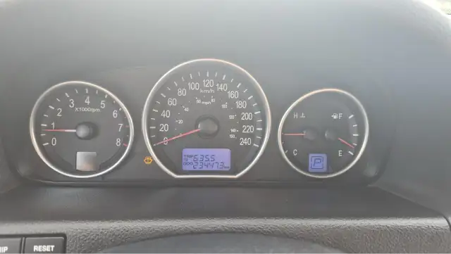 2008 Hyundai Veracruz GLS, RUNS GREAT, 2 SETS OF WHEELS, AS IS - Photo 12