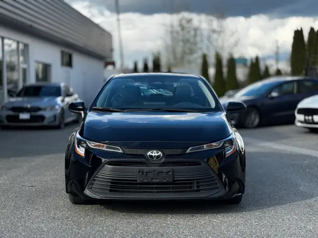 2025 TOYOTA COROLLA - Photo 2