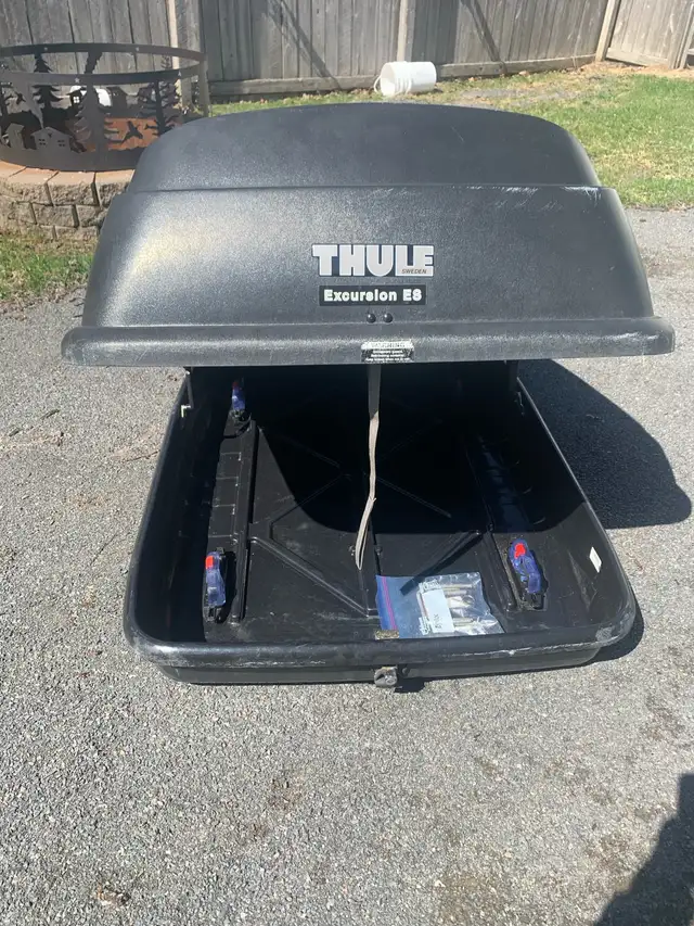 Thule excursion rooftop cargo carrier - Photo 3