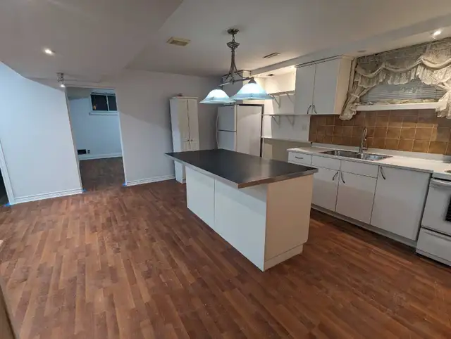 2 Bedroom basement apartment - West mountain - Photo 2
