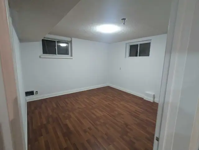 2 Bedroom basement apartment - West mountain - Photo 3