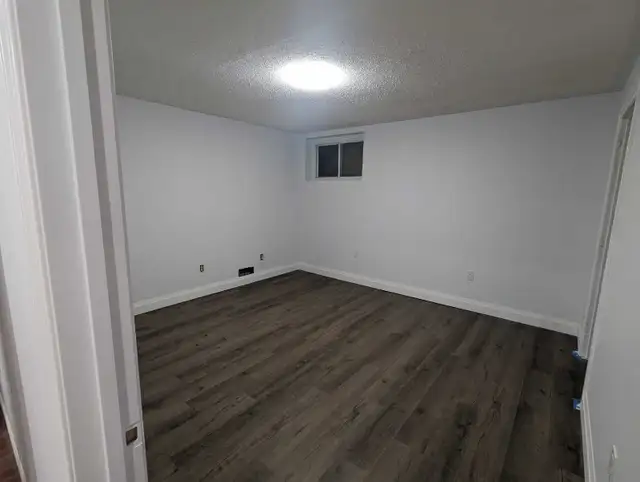 2 Bedroom basement apartment - West mountain - Photo 4