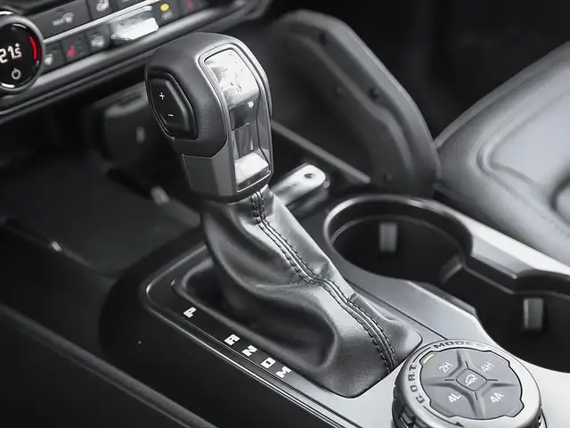 2026 Ford Bronco Badlands - Photo 15
