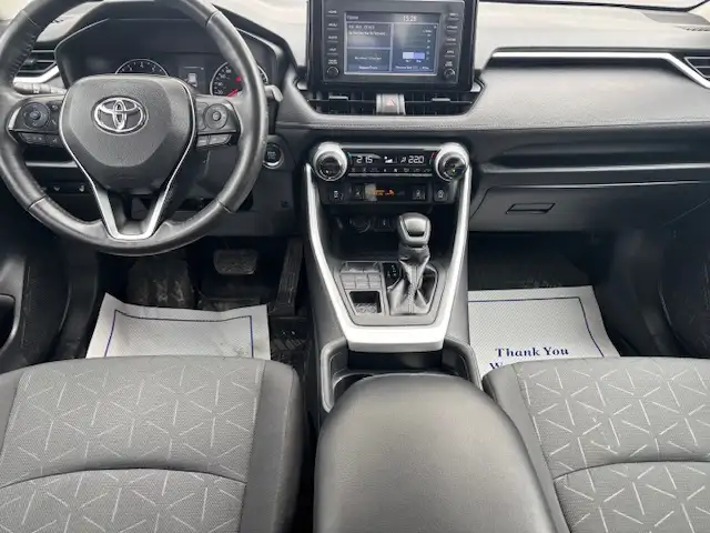 2021 Toyota RAV4 XLE AWD SUNROOF - NO ACCIDENTS - WARRANTY INCL - Photo 6