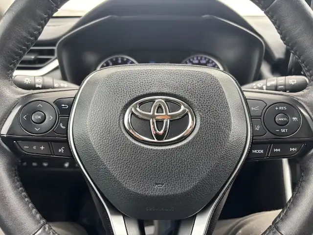 2021 Toyota RAV4 XLE AWD SUNROOF - NO ACCIDENTS - WARRANTY INCL - Photo 7