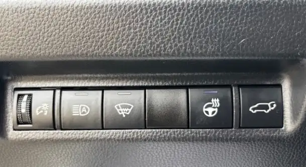 2021 Toyota RAV4 XLE AWD SUNROOF - NO ACCIDENTS - WARRANTY INCL - Photo 15