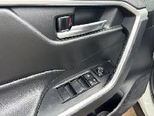 2021 Toyota RAV4 XLE AWD SUNROOF - NO ACCIDENTS - WARRANTY INCL - Photo 18
