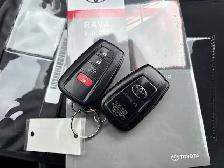 2021 Toyota RAV4 XLE AWD SUNROOF - NO ACCIDENTS - WARRANTY INCL - Photo 24