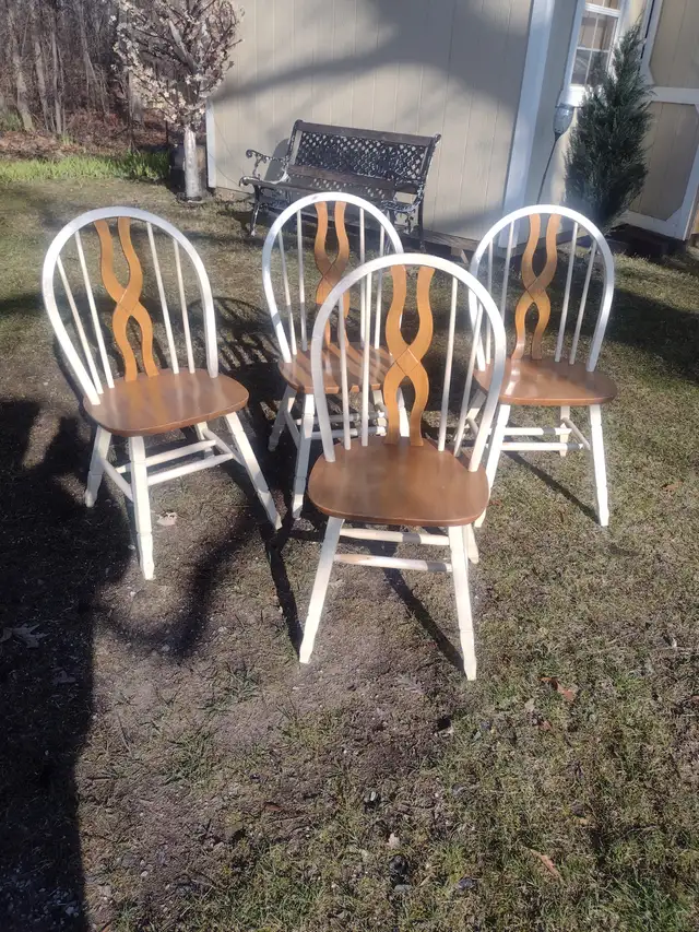 Set of 4 kitchen chairs - Photo 5