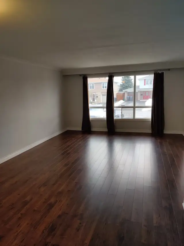 3 BEDROOM 1 BATH - UPPER LEVEL - ALL INCLUSIVE - Photo 5