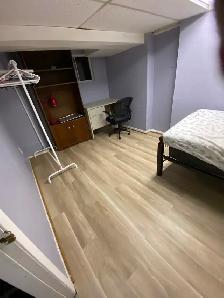 Cozy room in eastyork available from May 26 ,$750/month