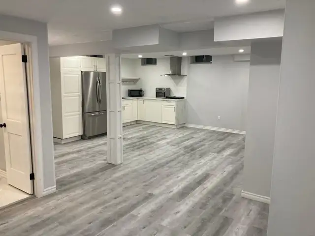 2 bedroom unit Georgetown!