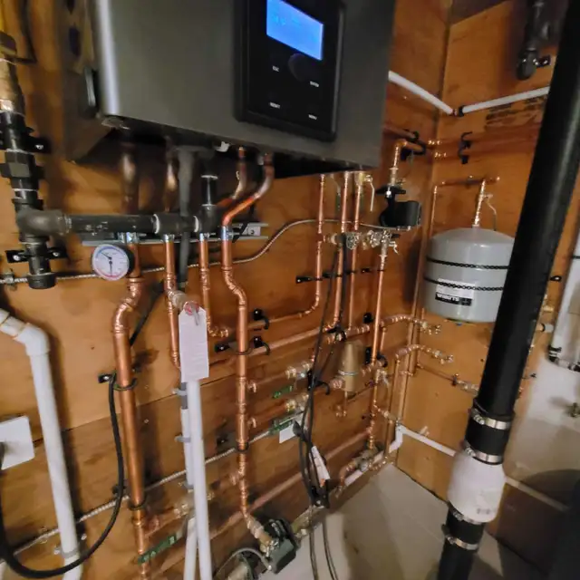 PLUMBIG SERVICES - Photo 5