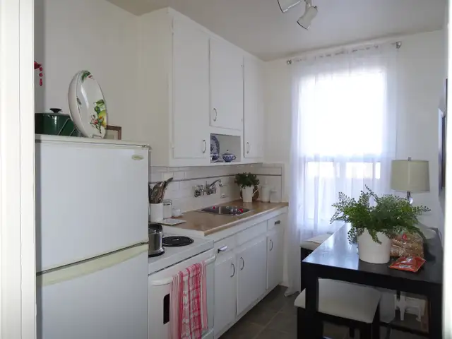 2 1/2 Chauffé, Eau Chaude, Poêle, Frigo , pour Août ,Montcalm - Photo 10