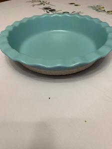NEW. Shallow pie baker.