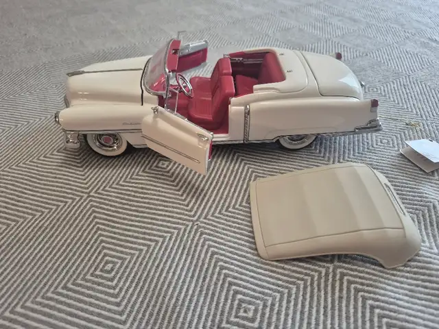 A Rare Opportunity! Own. Official 1:24 Scale, 1953 Cadillac - Photo 6
