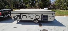 2015 ROCWOOD HW 2716G POWER POP UP-WET BATH-SLEEPS 9-2826LB-DRY