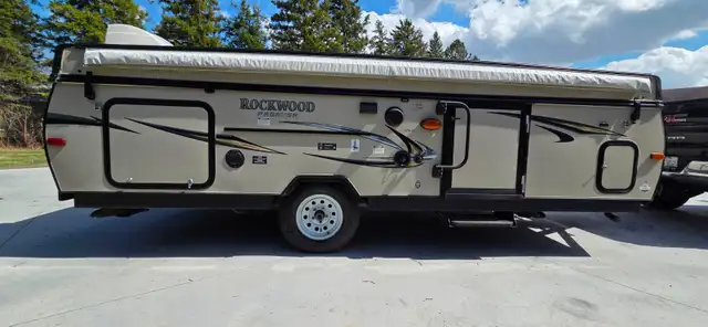 2015 ROCWOOD HW 2716G POWER POP UP-WET BATH-SLEEPS 9-2826LB-DRY - Photo 2