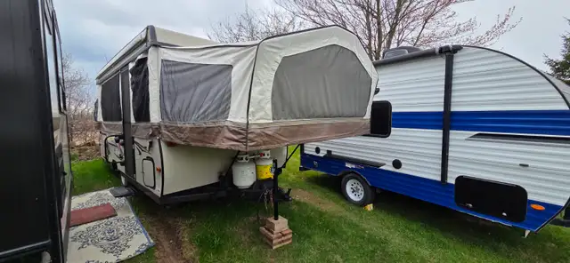 2015 ROCWOOD HW 2716G POWER POP UP-WET BATH-SLEEPS 9-2826LB-DRY - Photo 9