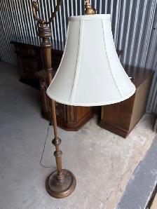 Free delivery used Vintage Wooden Floor Lamp with Cream Shade - Photo 4