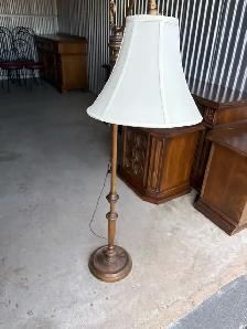Free delivery used Vintage Wooden Floor Lamp with Cream Shade - Photo 5