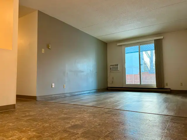 2-Bedroom Apartment Suite in St Vital Available June 1st - Photo 4