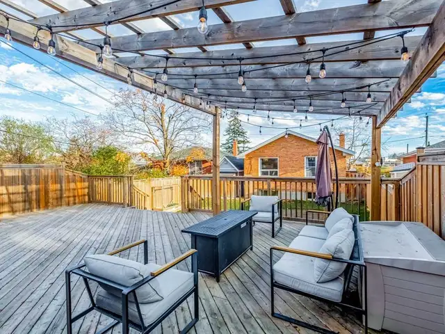 Private 1-Bedroom Apartment | Steps to TTC - Photo 6