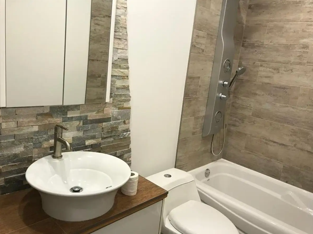 Luxury 4 1/2 Unit (2 Bed) for Rent in Montreal - Photo 6