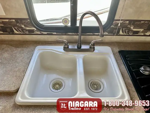 2012 K-Z INC. SPORTSMEN 314BHK Travel Trailer - Photo 9