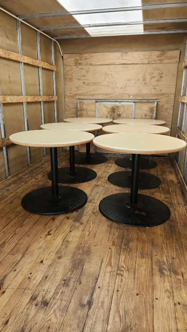 Restaurant tables - Photo 5