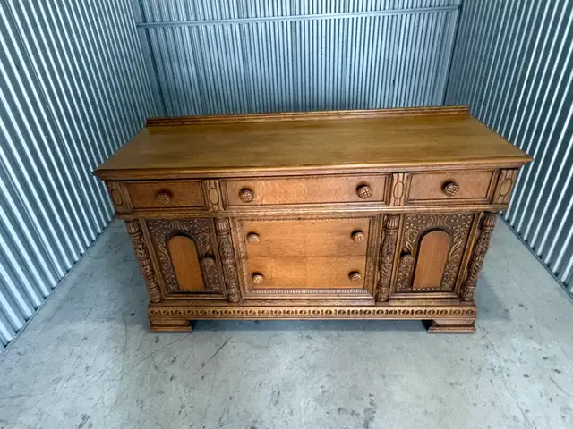 Free delivery antique Vintage Oak Sideboard Dresser - Photo 4
