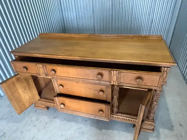 Free delivery antique Vintage Oak Sideboard Dresser - Photo 8