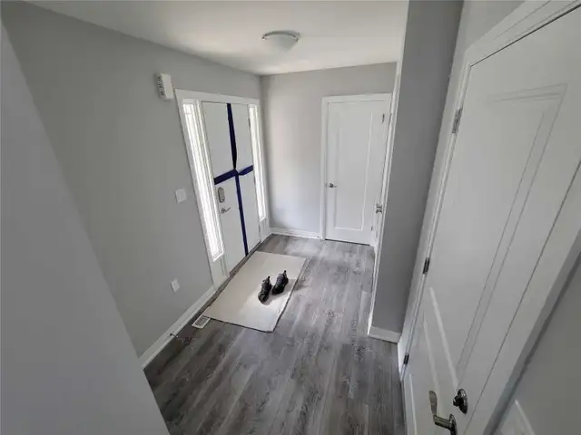 3 Bed 2.5 Bath - House - Photo 3