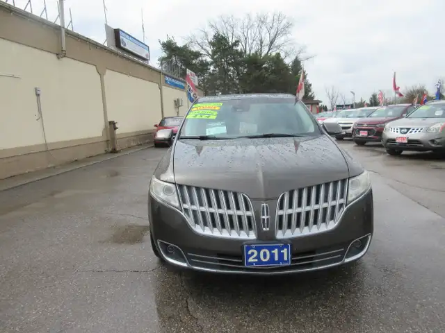 2011 Lincoln MKT MKT - Photo 3