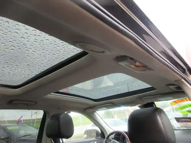 2011 Lincoln MKT MKT - Photo 13