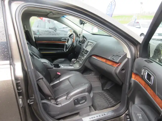 2011 Lincoln MKT MKT - Photo 14