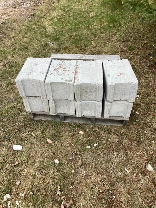 used concrete blocks
