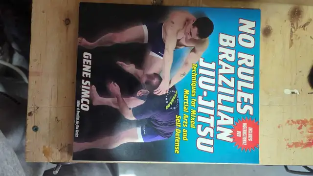 Mixed Martial Arts Books - Excellent Condition - Photo 7