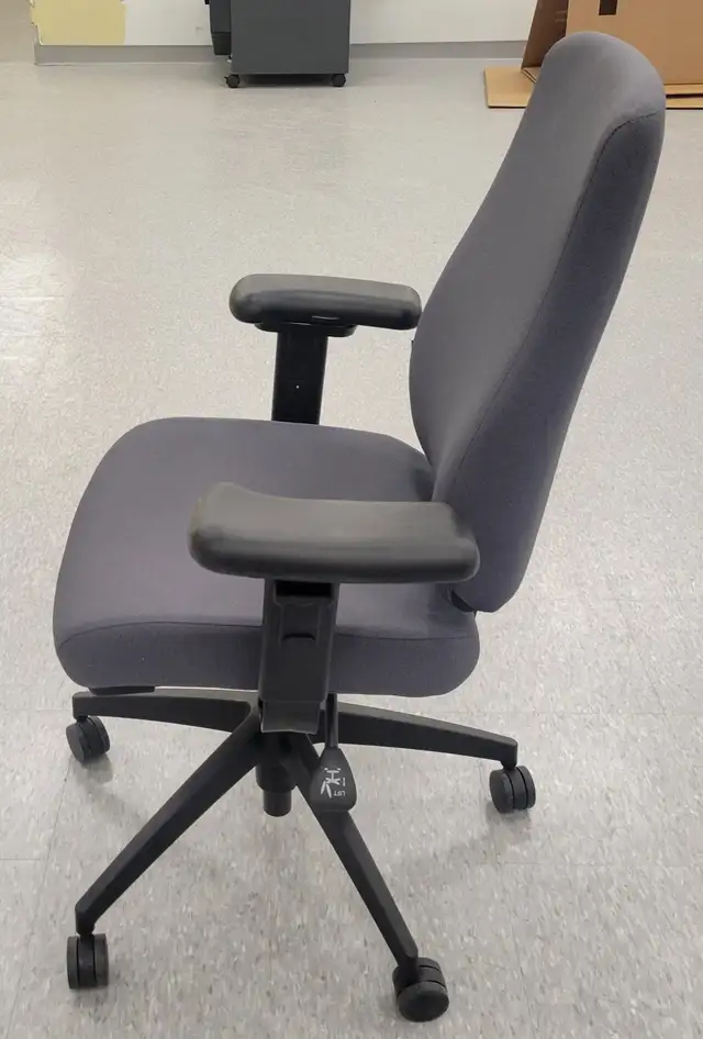 Ergonomic Fully Loaded Artopex Task Chairs! SALE Only $150.00 - Photo 3