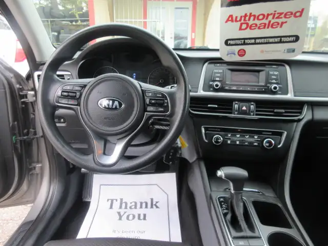 2016 Kia Optima LX - Photo 12