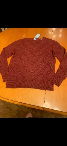 NEW. Burgundy sweater. XLG. Pennington