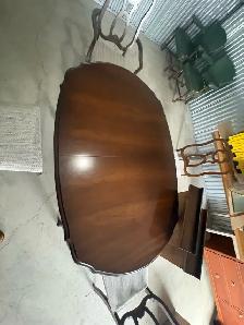 Free delivery used Wooden Dining Table with 4 chairs - Photo 4