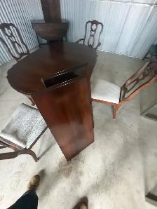 Free delivery used Wooden Dining Table with 4 chairs - Photo 9