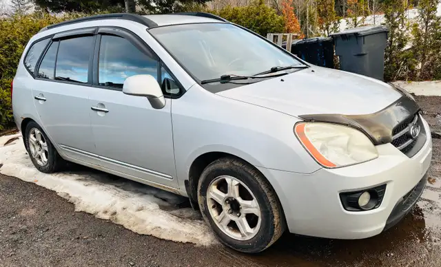 Kia Rondo EX 2008